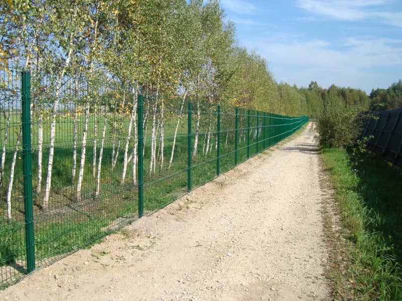 Сетчатый забор DoorHan в Дмитрове с установкой