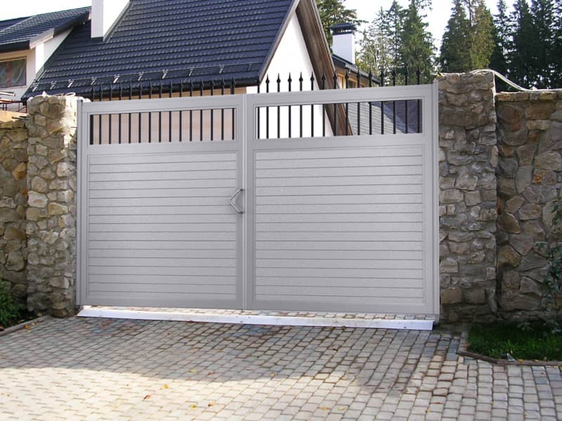 Уличные ворота DoorHan в Дмитрове с установкой