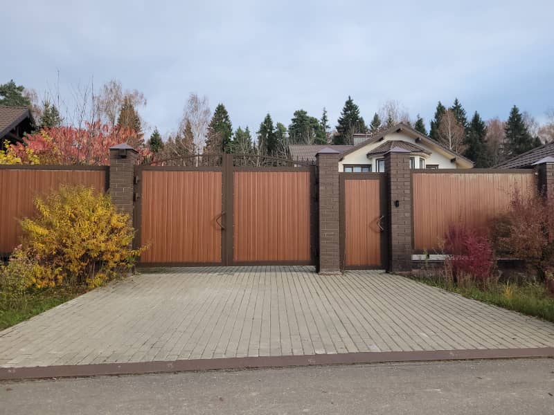 Уличные ворота DoorHan в Дмитрове с установкой